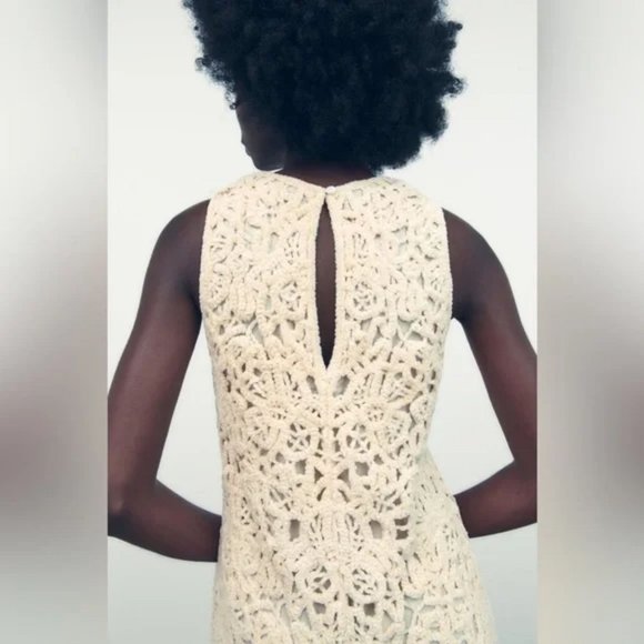 ZARA LIMITED EDITION OPEN WORK CROCHETED KNIT DRESS - Picture 4 of 5